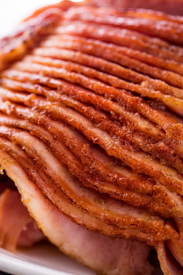 Copycat Honey Baked Ham Recipe (holiday recipe) - The Chunky Chef