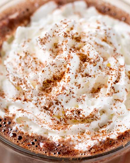 Rich and creamy, Mexican hot chocolate will warm you up from the inside out! Made with melted chocolate, vanilla, cinnamon and a pinch of cayenne for kick, this recipe is easy to spike for an adult beverage treat! #hotchocolate #mexicanhotchocolate #holidaydrink #hotchocolaterecipe #easyrecipe #homemade #hotcocoa