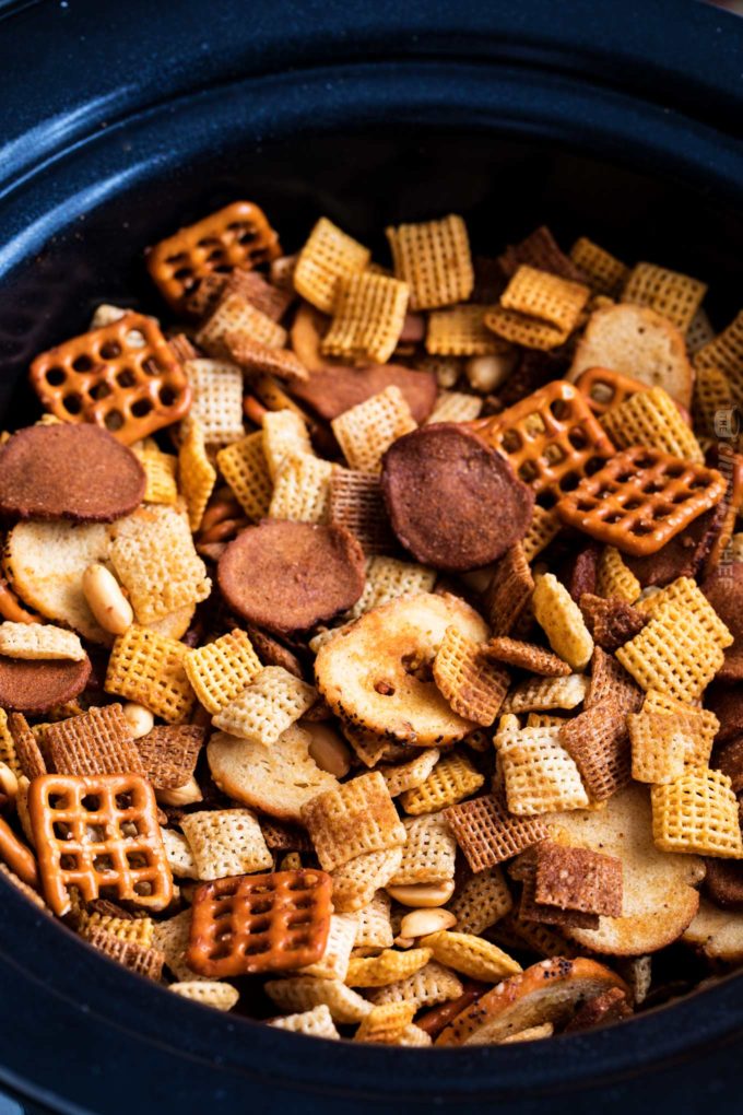 Slow cooker batch of homemade chex mix recipe