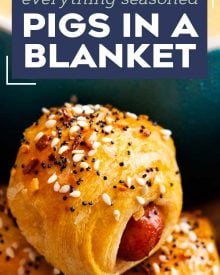 Classic pigs in a blanket, made with cocktail franks and flaky crescent rolls, baked with sprinkle of savory "everything" bagel seasoning!  Always a crowd-pleaser, make these 4 ingredient gems for your next party! #pigsinablanket #crescentrolls #lilsmokies #cocktailfranks #everythingbagelseasoning #appetizer #partyfood #easyrecipe