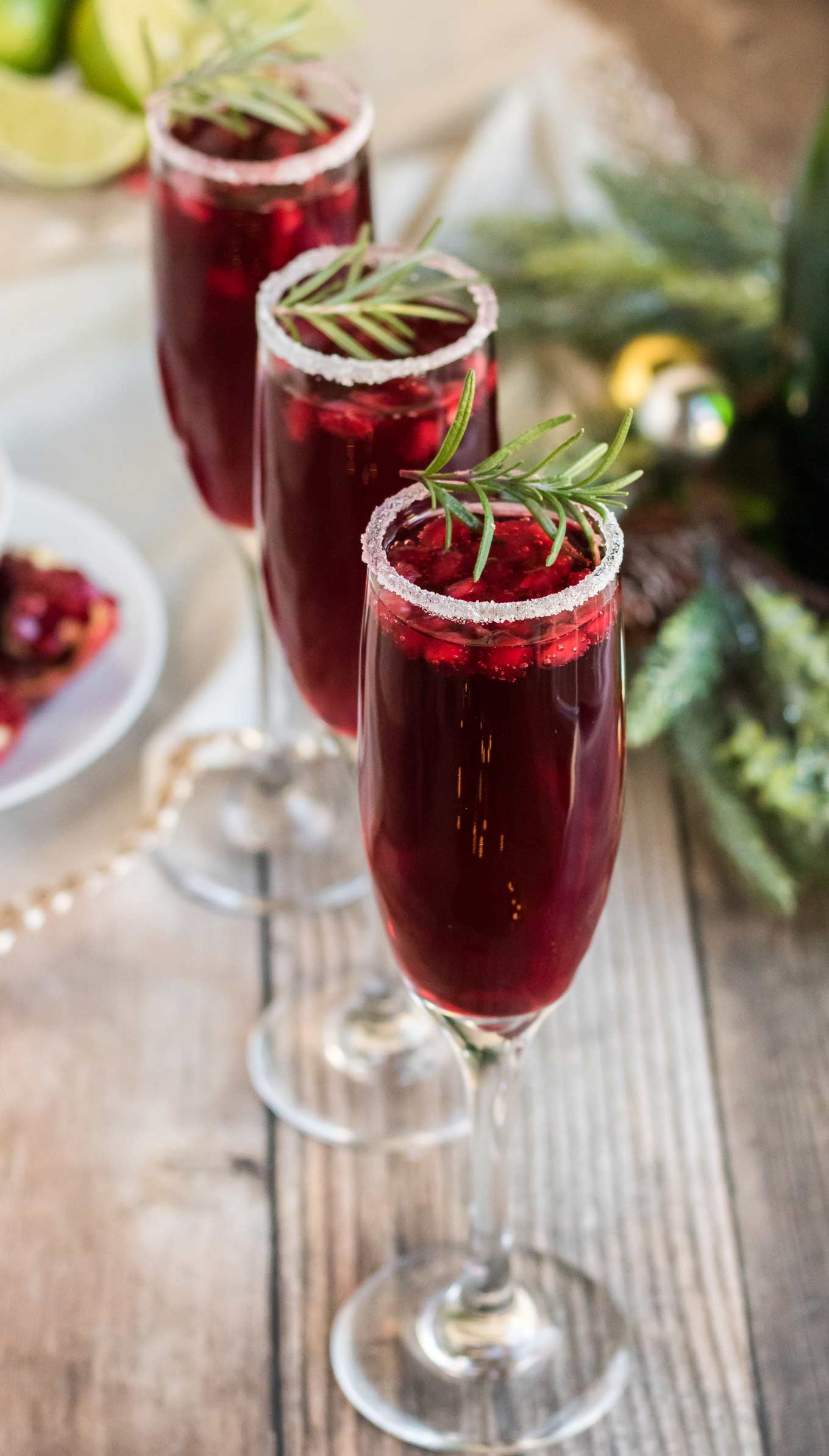Pomegranate Mimosas (easy holiday cocktail!) The Chunky Chef