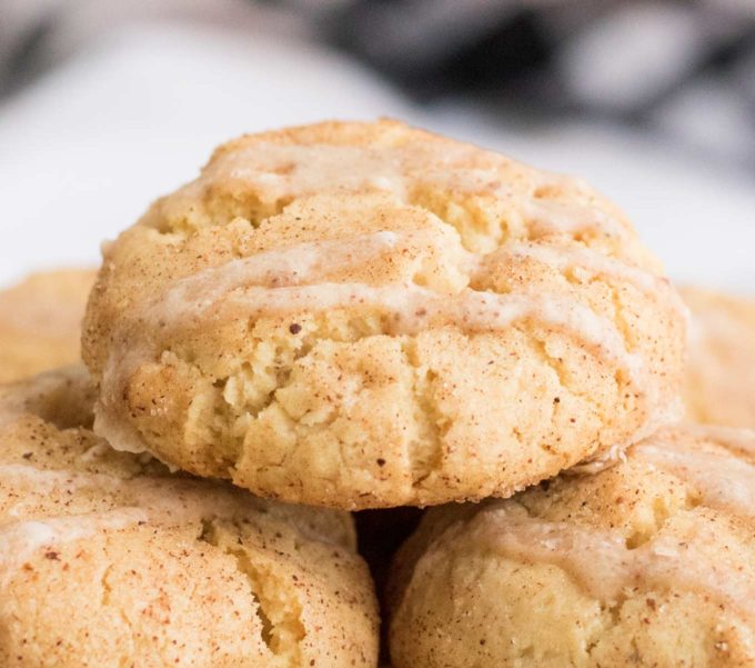Close up view of eggnog snickerdoodle cookie
