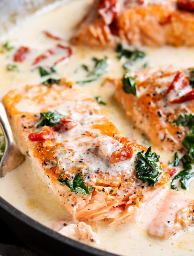 Flaky salmon recipe with tuscan sauce