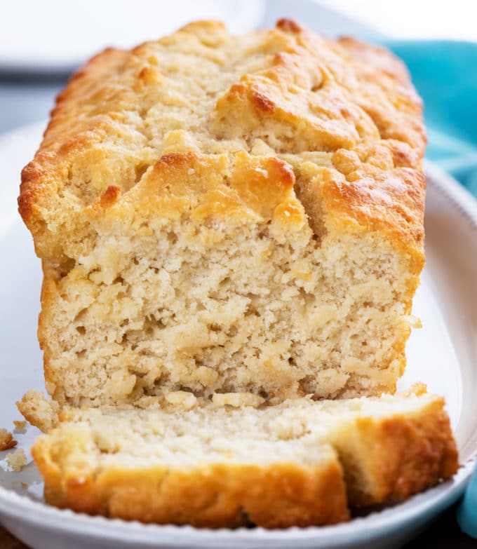 It only takes 6 simple ingredients to make this Honey Beer Bread - and NO yeast!  No rising time, just mix and bake! #beerbread #bread #honey #beer #baking #breadmaking #quickbread #pantry