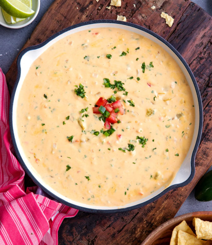 Creamy queso dip in skillet