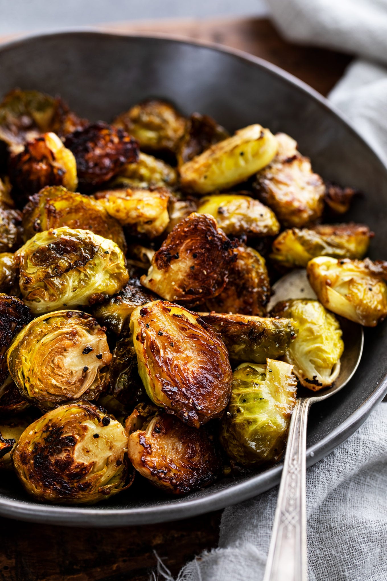 Roasted Brussels Sprouts (easy side dish!) The Chunky Chef