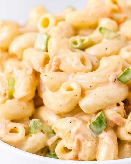 featured image for macaroni salad