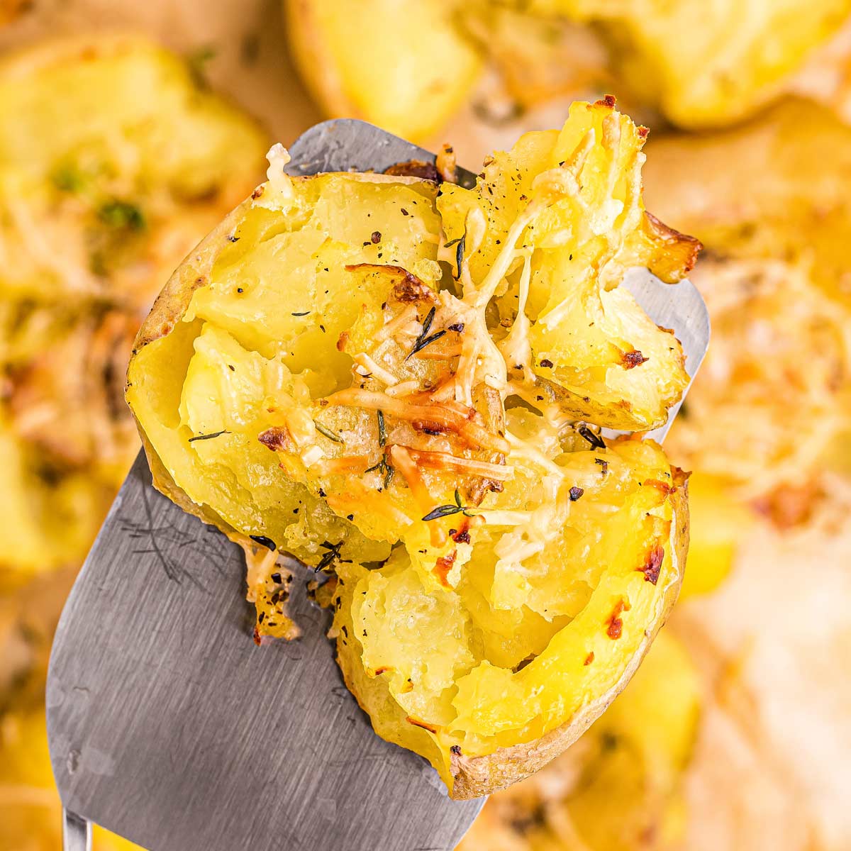 Crispy Garlic Butter Parmesan Smashed Potatoes