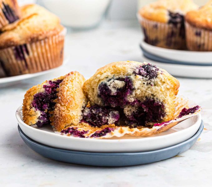 Get ready to toss those boxes of muffin mix, these homemade blueberry muffins are moist, loaded with blueberries, and so simple to make!  Directions for regular, jumbo and mini sized muffins! #blueberry #muffins #breakfast #brunch #baking #homemade #scratch #easyrecipe