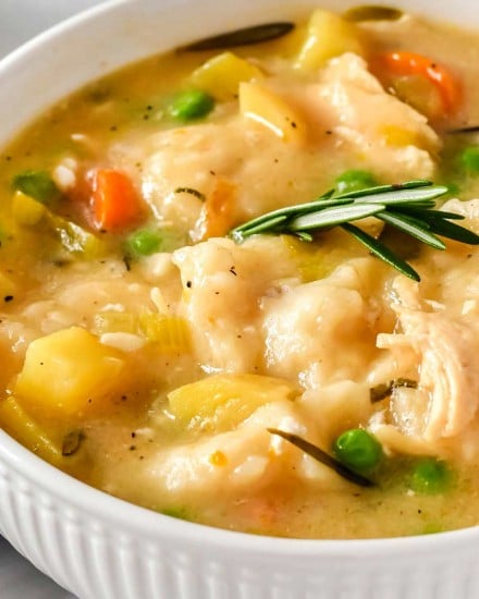 https://www.thechunkychef.com/wp-content/uploads/2020/09/Instant-Pot-Chicken-and-Dumplings-1200-440x550.jpg