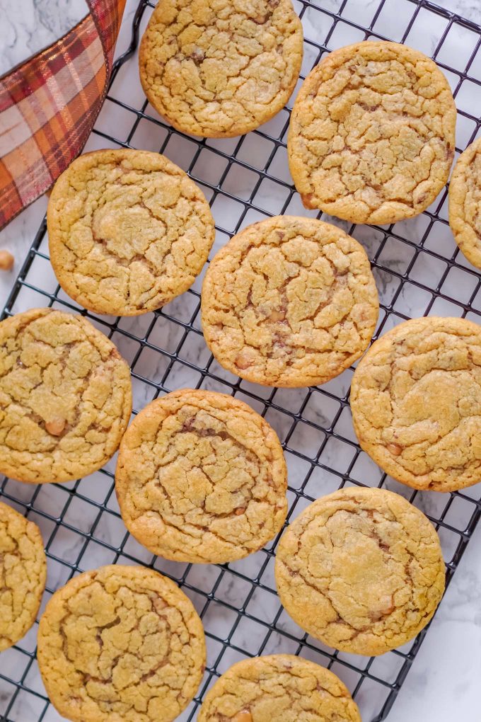 toffee cookies on cooling rack