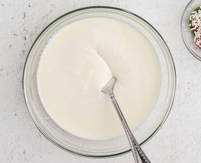 melting white chocolate in glass bowl