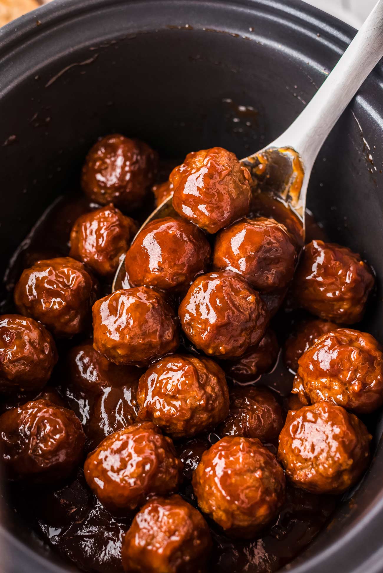 Crockpot Bourbon BBQ Meatballs The Chunky Chef crockpot-bourbon-bbq-meatballs-the-chunky-chef