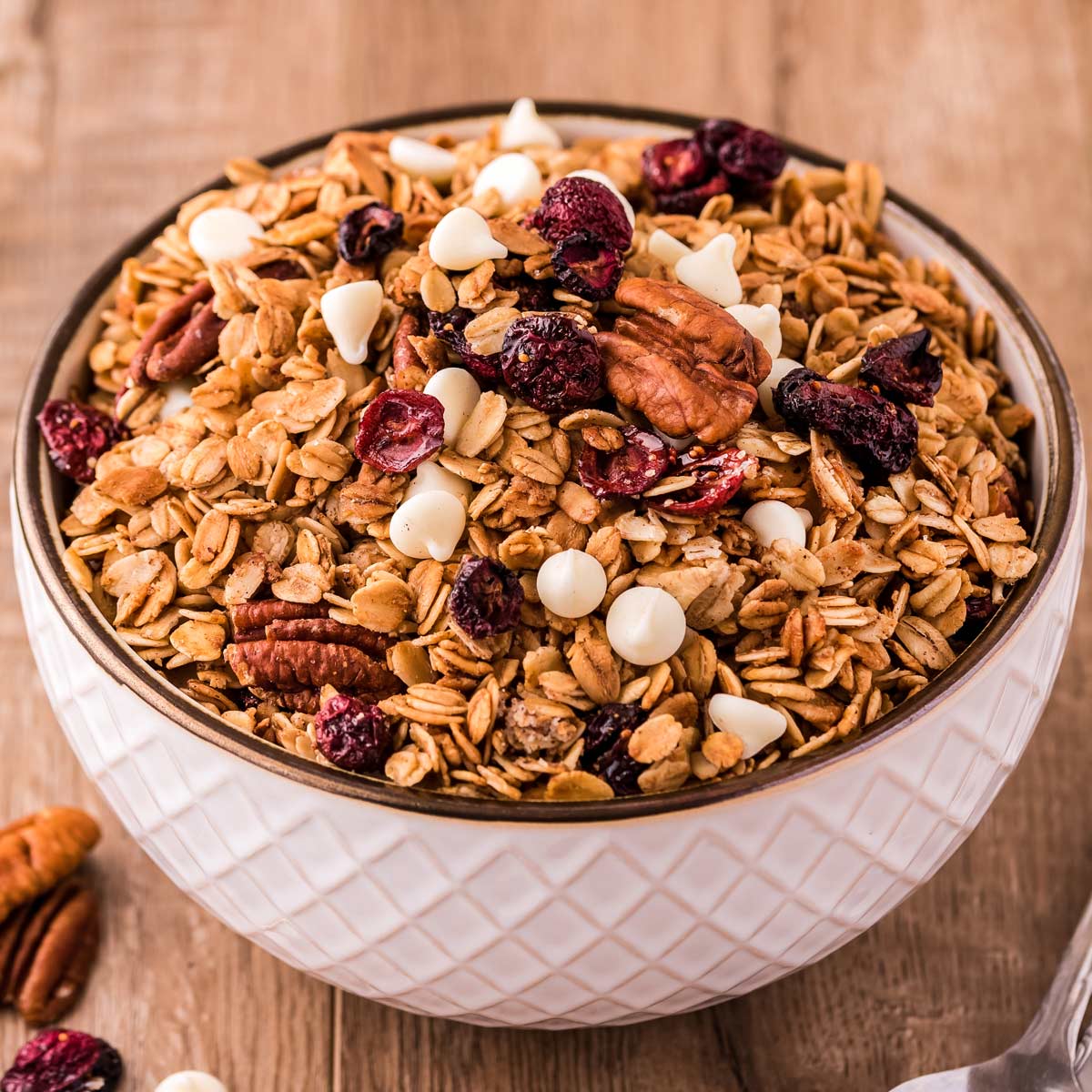 Maple Pecan Granola (easy homemade recipe) The Chunky Chef