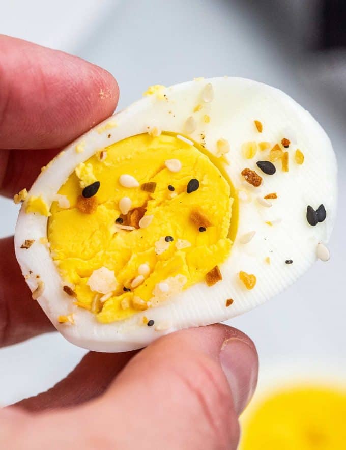 Making hard boiled eggs in the Instant Pot is SO easy! Perfectly cooked, with no grey ring, and they peel perfectly every time. Great for breakfast, salads, deviled eggs, and more! #eggs #hardboiledeggs #instantpot #pressurecooker #boiledeggs