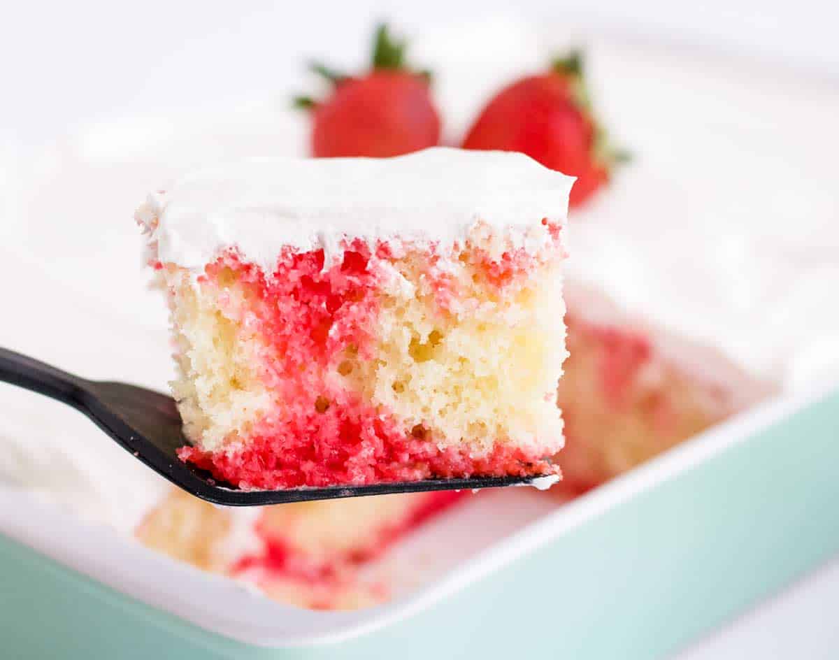 Easy Strawberry Poke Cake (with Jello!) The Chunky Chef