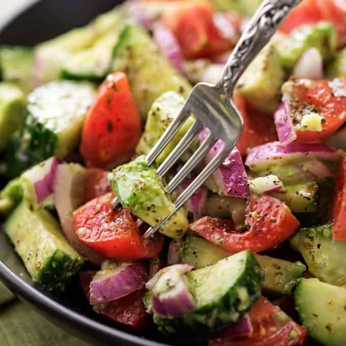 greek tomato and avocado salad