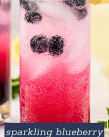 This Sparkling Blueberry Lemonade is the ultimate fun lemonade! Perfect to cool down on a hot day, or to serve at a party. #lemonade #blueberry #drink