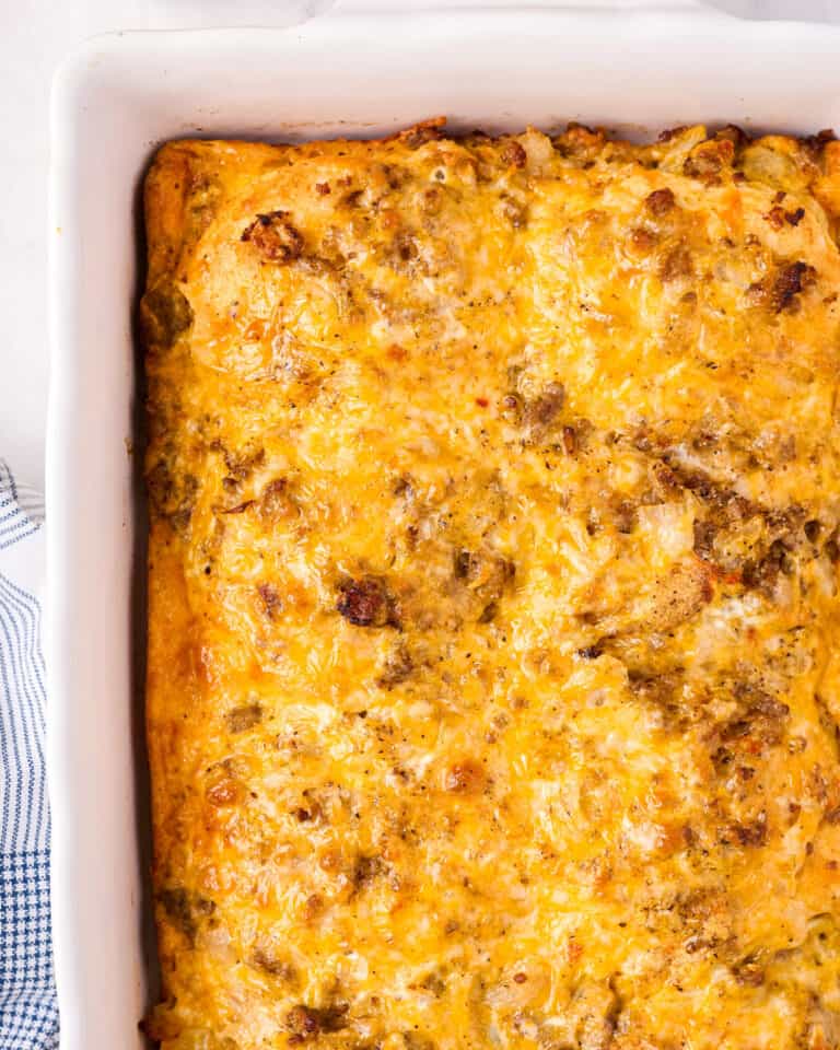 Cheesy Biscuit Breakfast Casserole The Chunky Chef