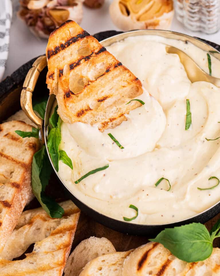 Roasted Garlic Alfredo Sauce The Chunky Chef