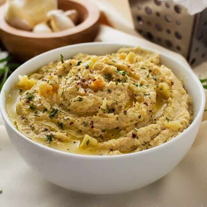 roasted garlic hummus