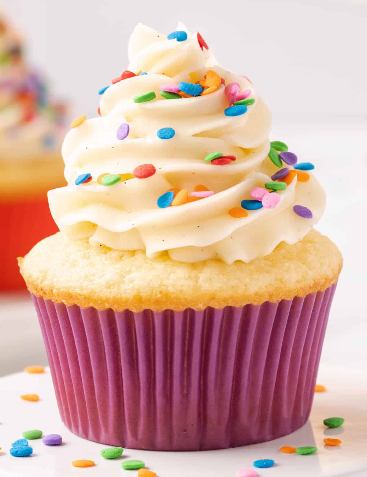 Ultimate Vanilla Cupcake Recipe - The Chunky Chef