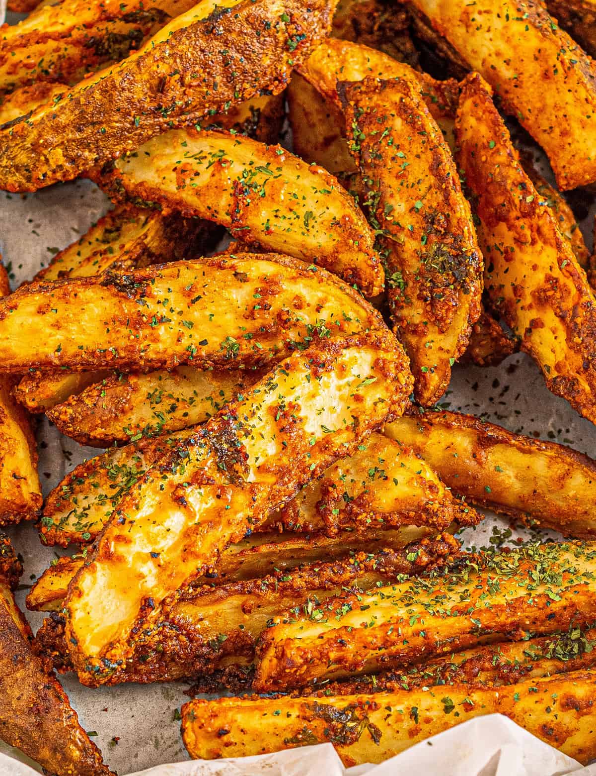 Seasoned Baked Potato Wedges - The Chunky Chef