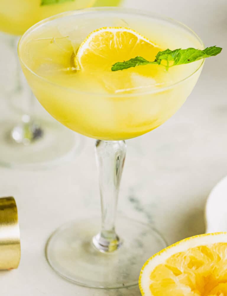 Tangy Limoncello Cocktail Recipe The Chunky Chef