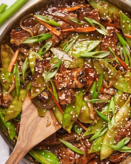 This black pepper beef stir fry is made with tender pieces of steak that are tossed in a deliciously sticky, savory, and slightly sweet sauce that perfectly coats the beef and veggies! Made in one skillet, and ready in about 30-40 minutes, it’s the ultimate weeknight dinner idea. Skip the takeout and make your own!